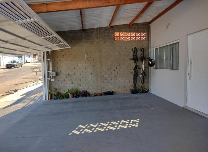 Casa Inteira, Grande Suite, Dois Chuveiros, Sala ,Cozinha E Garagem Privativa Total Conforto, Melhor Que Hotel! Botucatu Kültér fotó
